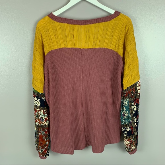 Umgee Waffle Blouse Top Floral Printed Sleeves XL NWT - Picture 2 of 4